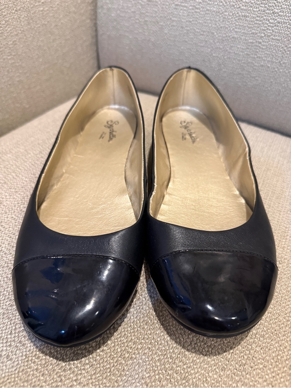 Seychelles Black Leather Ballet Flats with Patent Cap Toe